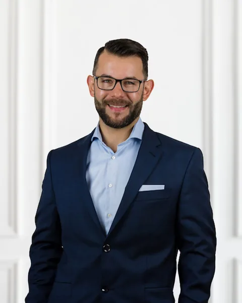 Dr. Johannes Gebauer